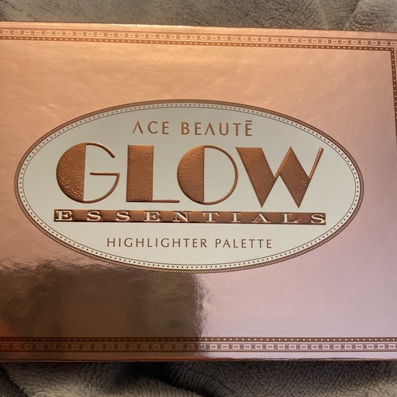 Ace beaute glow essentials highlight palette - Picture 2 of 6